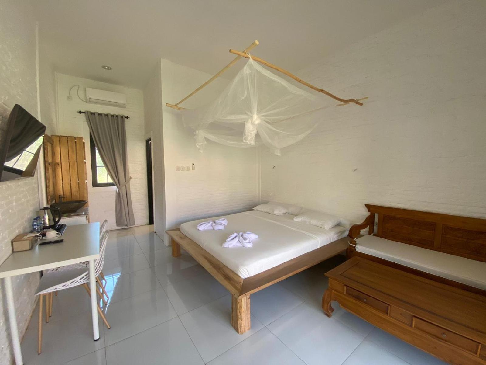 Pasir Putih Resort & Resto Maluk Dış mekan fotoğraf
