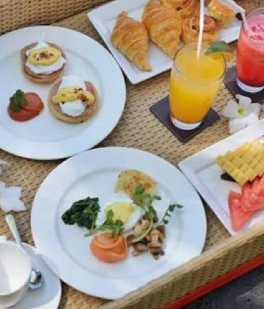 Pasir Putih Resort & Resto Maluk Dış mekan fotoğraf
