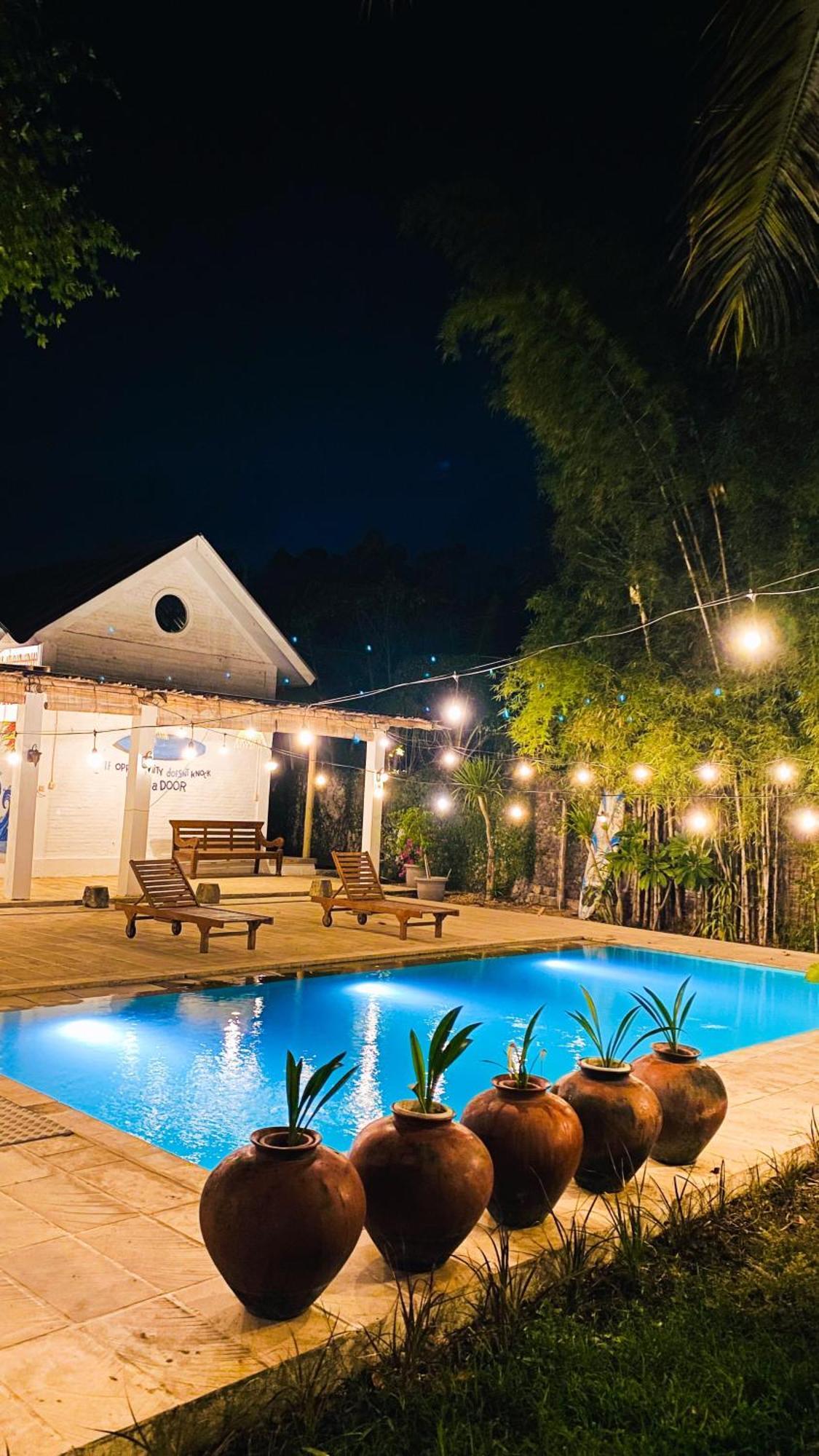 Pasir Putih Resort & Resto Maluk Dış mekan fotoğraf
