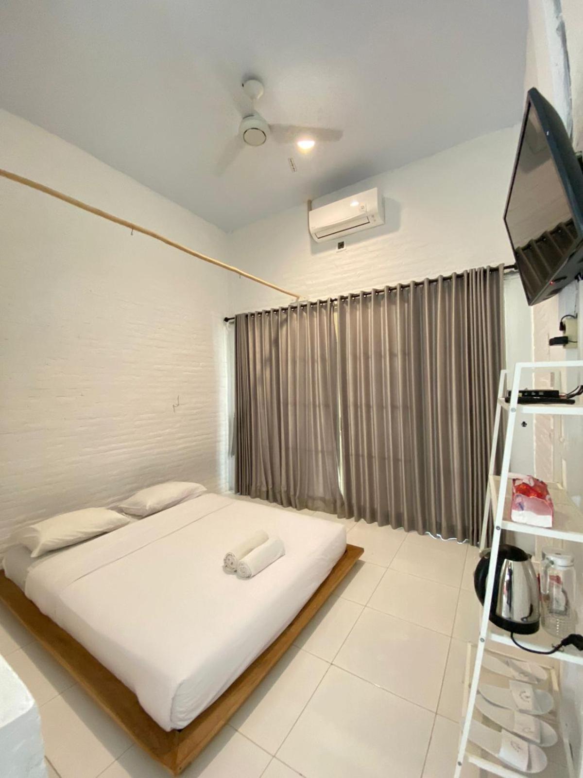 Pasir Putih Resort & Resto Maluk Dış mekan fotoğraf